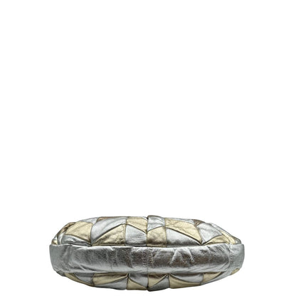 base Borsa Miu Miu in pelle matelassè color argento e oro champagne con parti metalliche argentate, di lusso, originale, ottime condizioni 