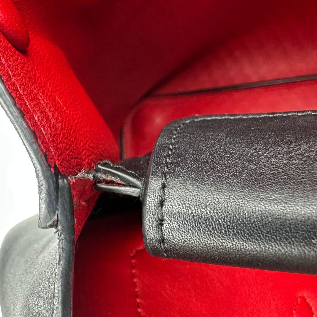  Borsa Prada 2Way in pelle nera con hardware argentato, di lusso, originale, ottime condizioni, usata