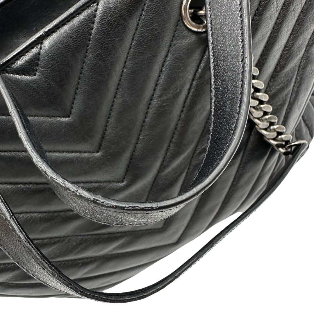 manici della Borsa Saint Laurent in pelle nera con impunture trapuntate chevron, di lusso, originale, ottime condizioni, usata 