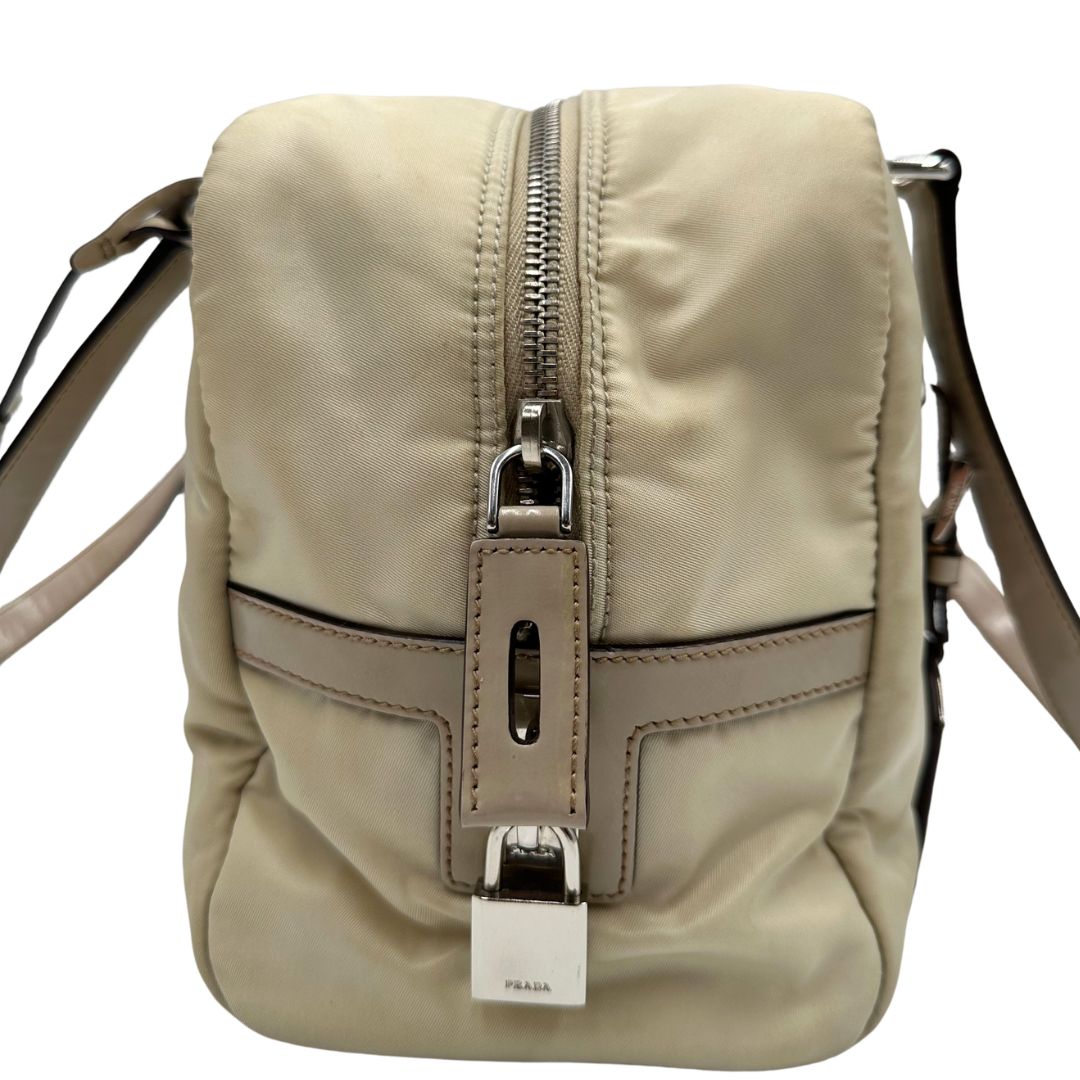 Bauletto Prada nylon crema