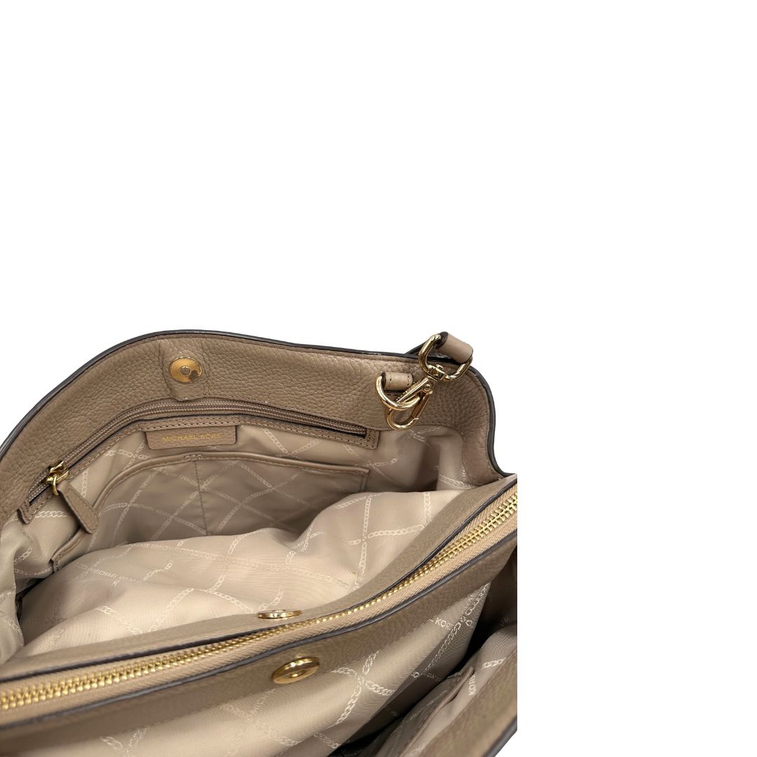 Bauletto Prada nylon crema