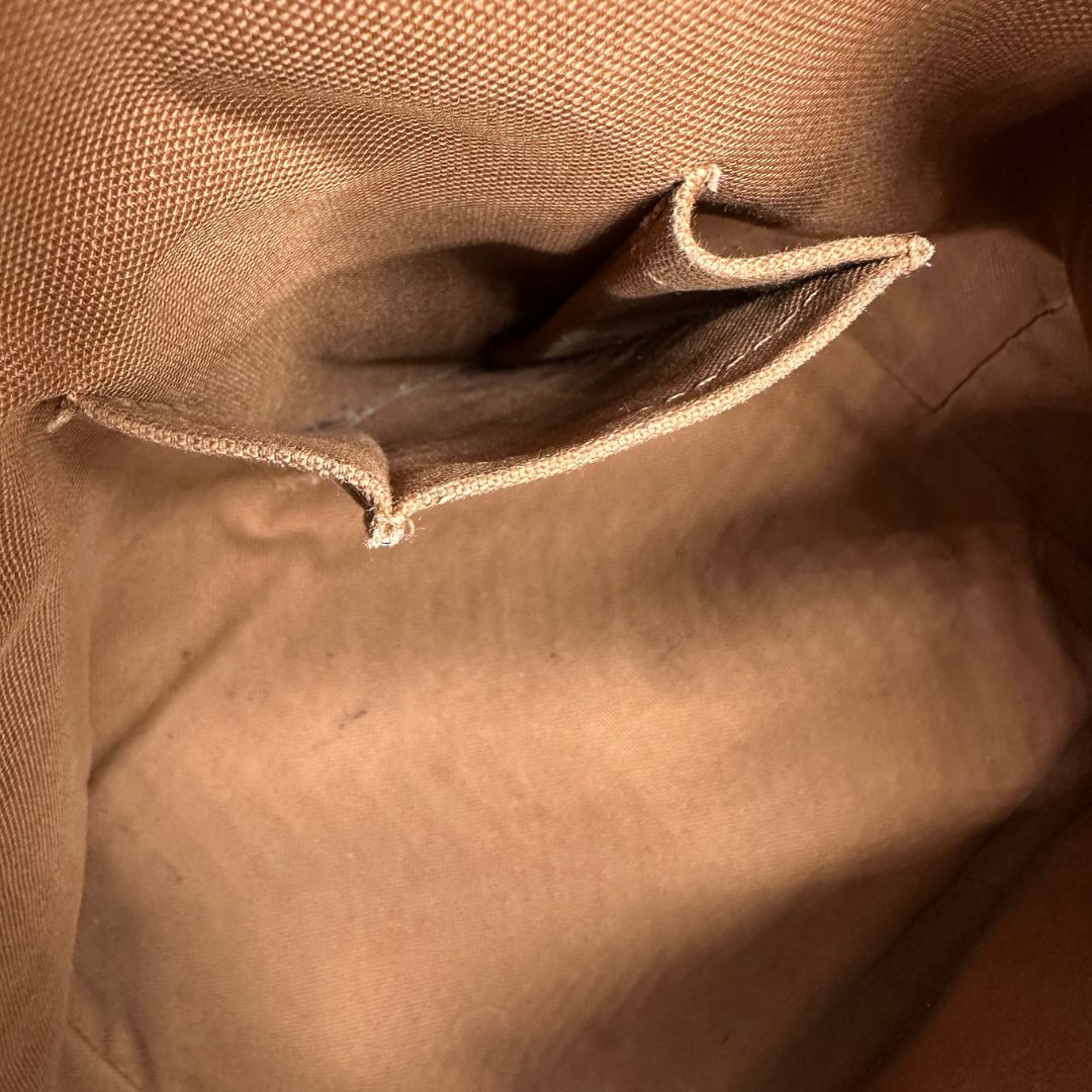 interno Borsa LV in canvas marrone monogram con finiture in vacchetta naturale, di lusso, originale, buone condizioni.