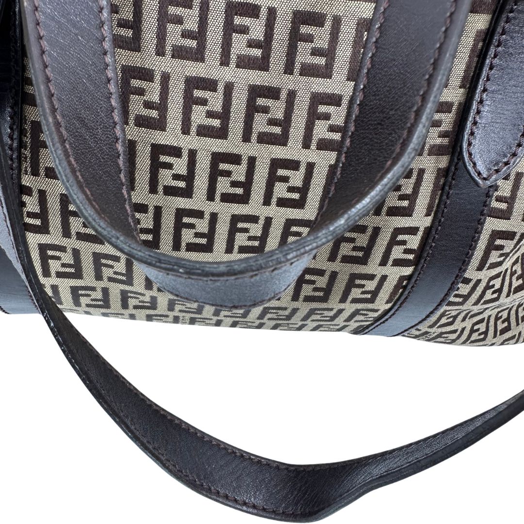 Borsa Fendi in tessuto trama Zucchino con finiture in pelle marrone, di lusso, originale, ottime condizioni, usata