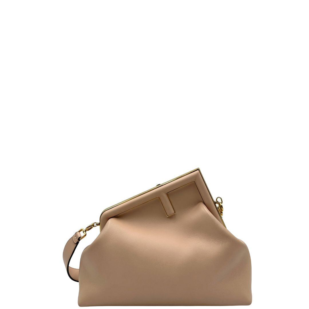 Borsa Fendi First in pelle color rosa baby, di lusso, originale, ottime condizioni, usata, originale.