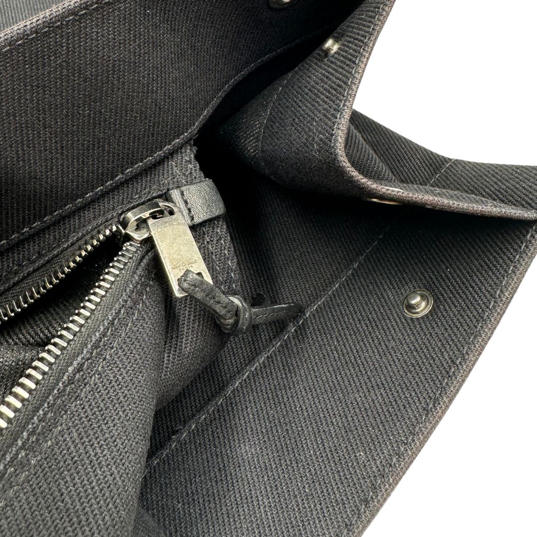 interno Borsa tote Saint Laurent Rive Gauche realizzata in tessuto nero con manici in pelle tono su tono, di lusso, originale , ottime condizioni, usata 