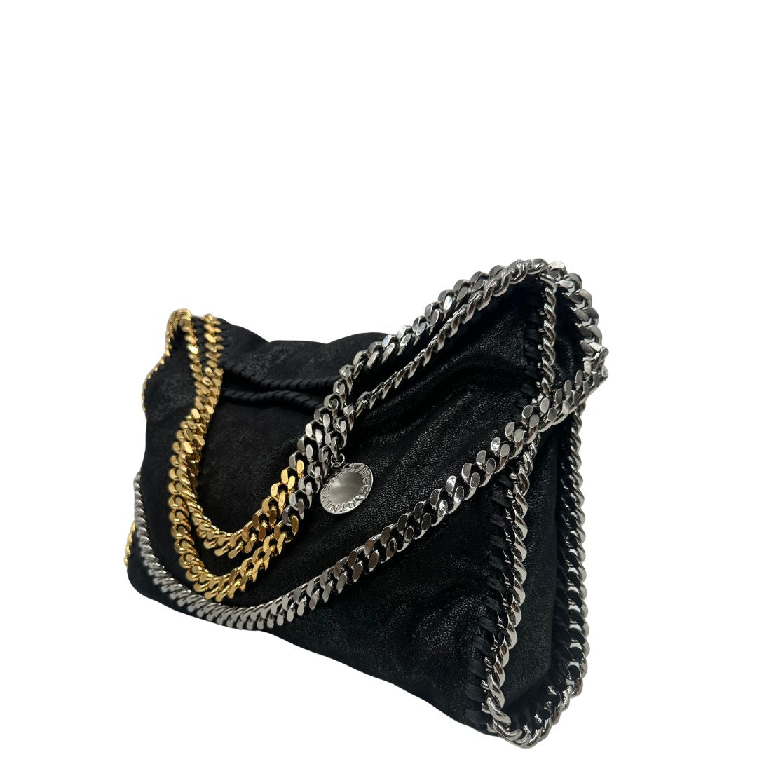 lqato  Borsa Falabella nella versione fold over tote nera, con hardware dorato e argentato, di lusso, originale, ottime condizioni, usata 