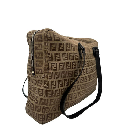 Borsa Fendi in tessuto trama Zucca color tabacco; munita di un manico singolo in pelle marrone.&nbsp;