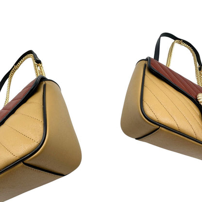 BranBorsa Gucci Marmont in pelle  in doppia colorazione terra di siena e beige con profili blu notte