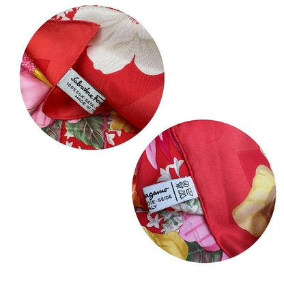 Foulard Salvatore Ferragamo floreale