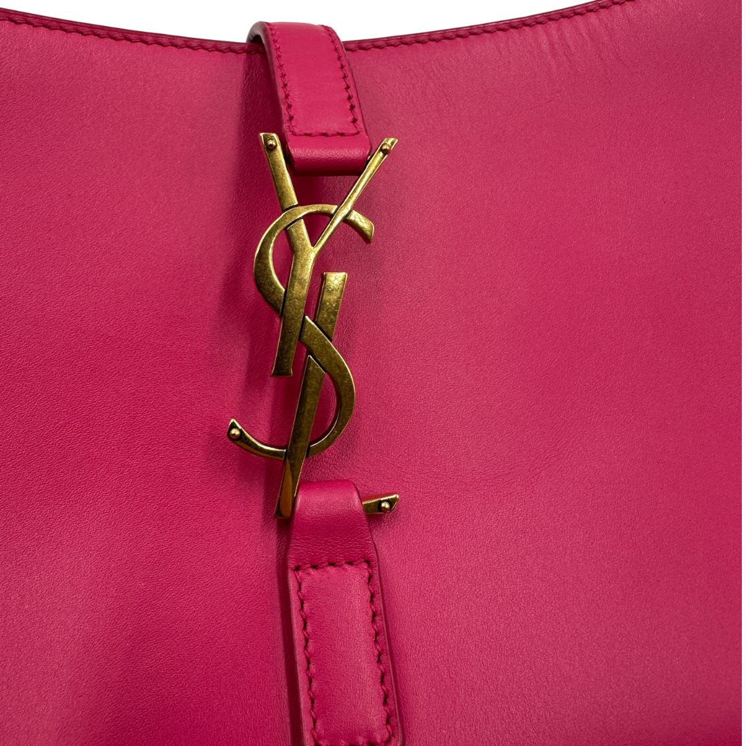 LE 5 À 7 Saint Laurent fucsia
