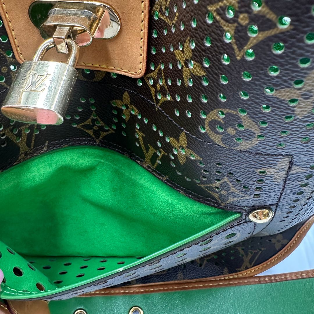 Borsa LV in canvas monogrammato marrone e hardware dorato, indossabile a spalla