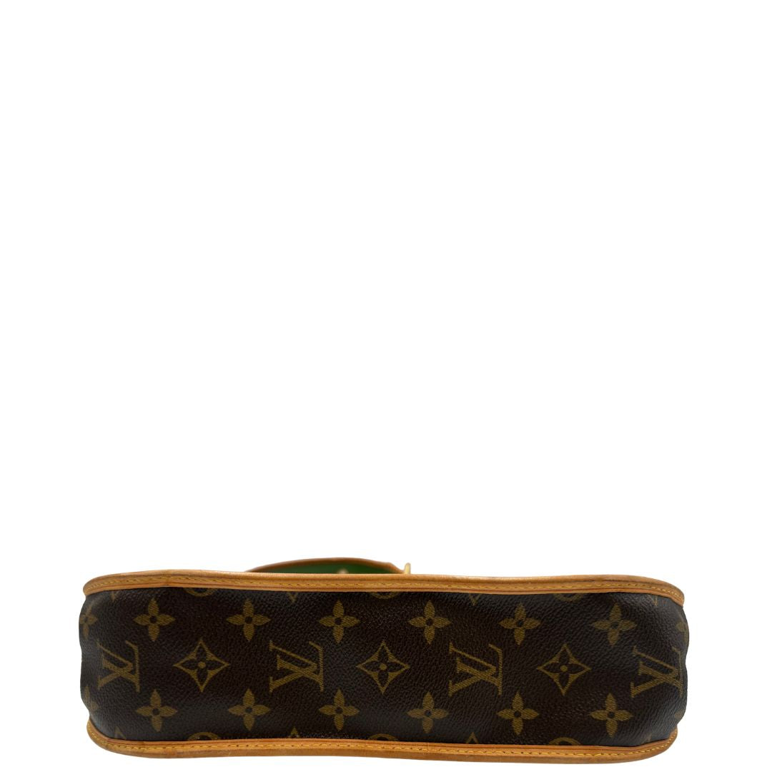 base Borsa LV in canvas monogrammato marrone e hardware dorato, indossabile a spalla 