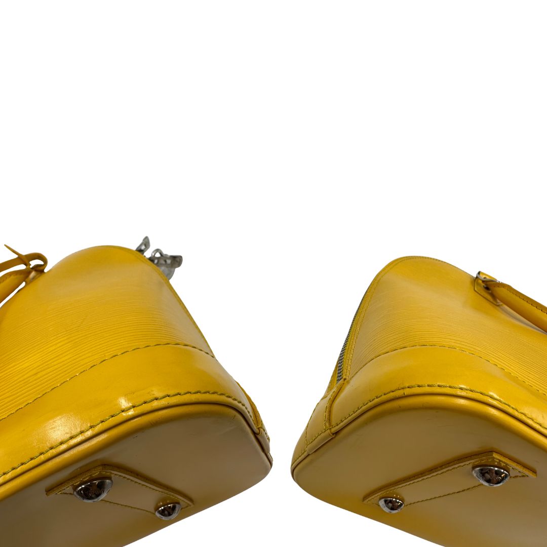 angoli Louis Vuitton Alma in pelle epi gialla nella versione PM, di lusso, originale, ottime condizioni, usata 