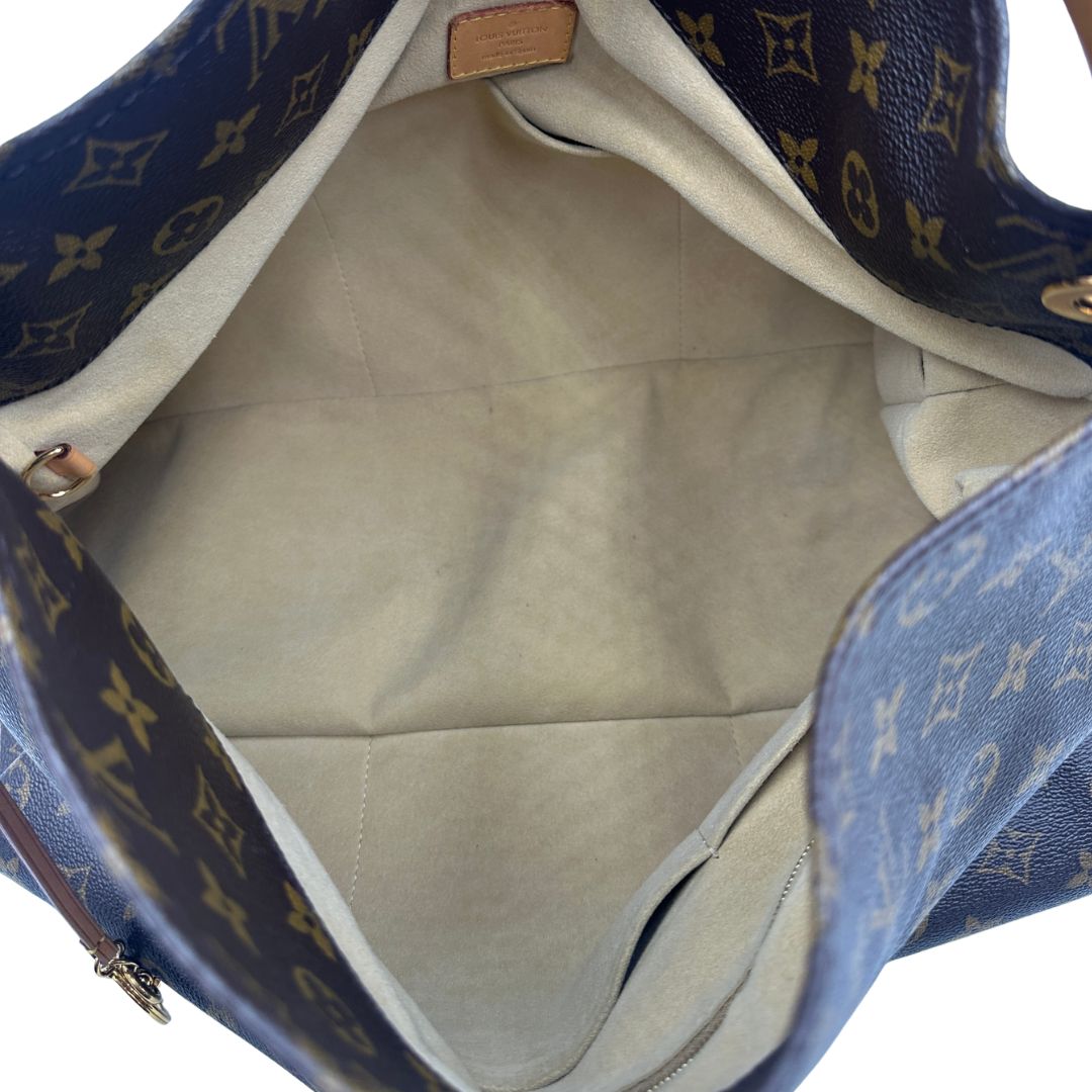 interno  Borsa LV Artsy in canvas monogram, indossabile a spalla o da portare a mano 