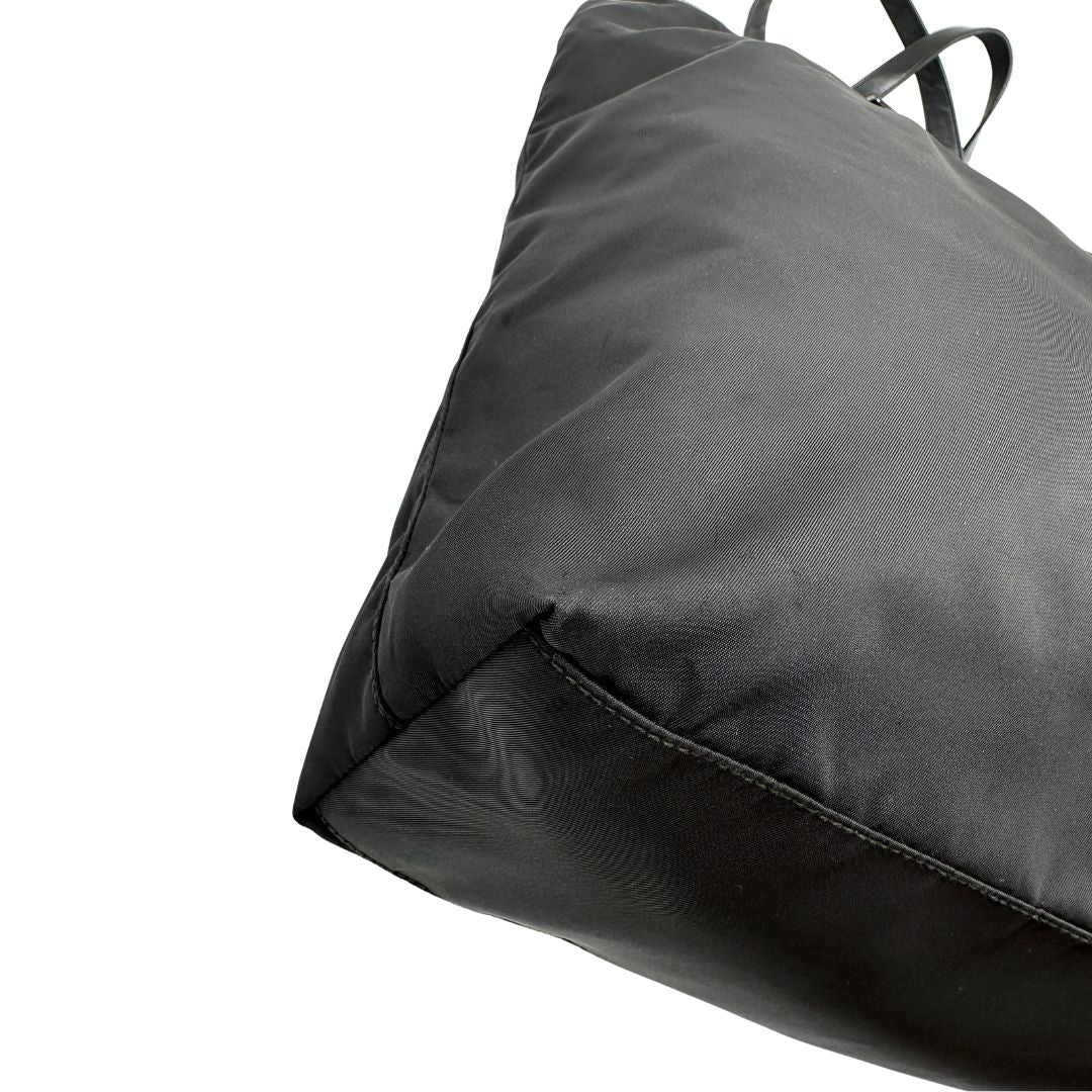 Tote Prada nera