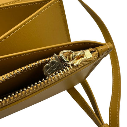 WOC Burberry senape