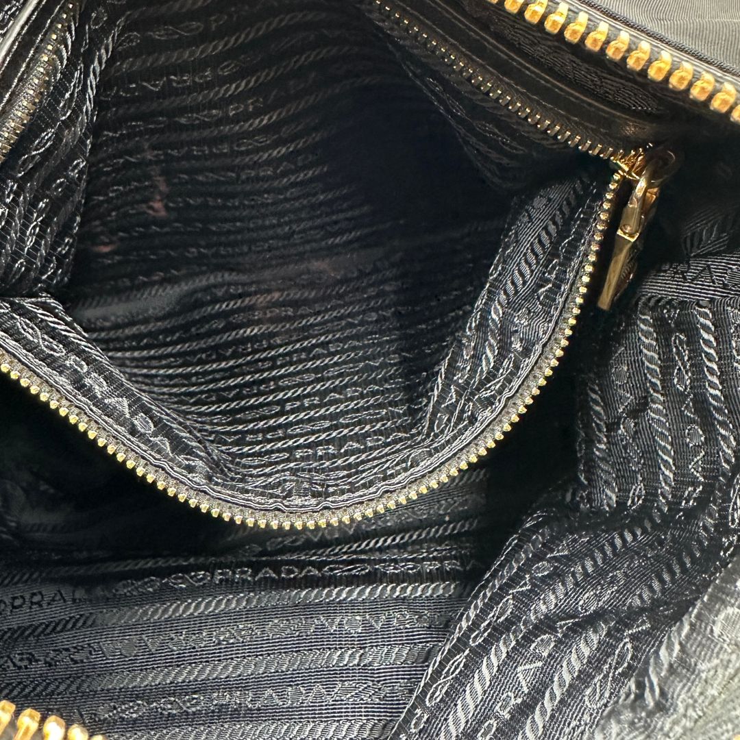 Hobo Prada nera