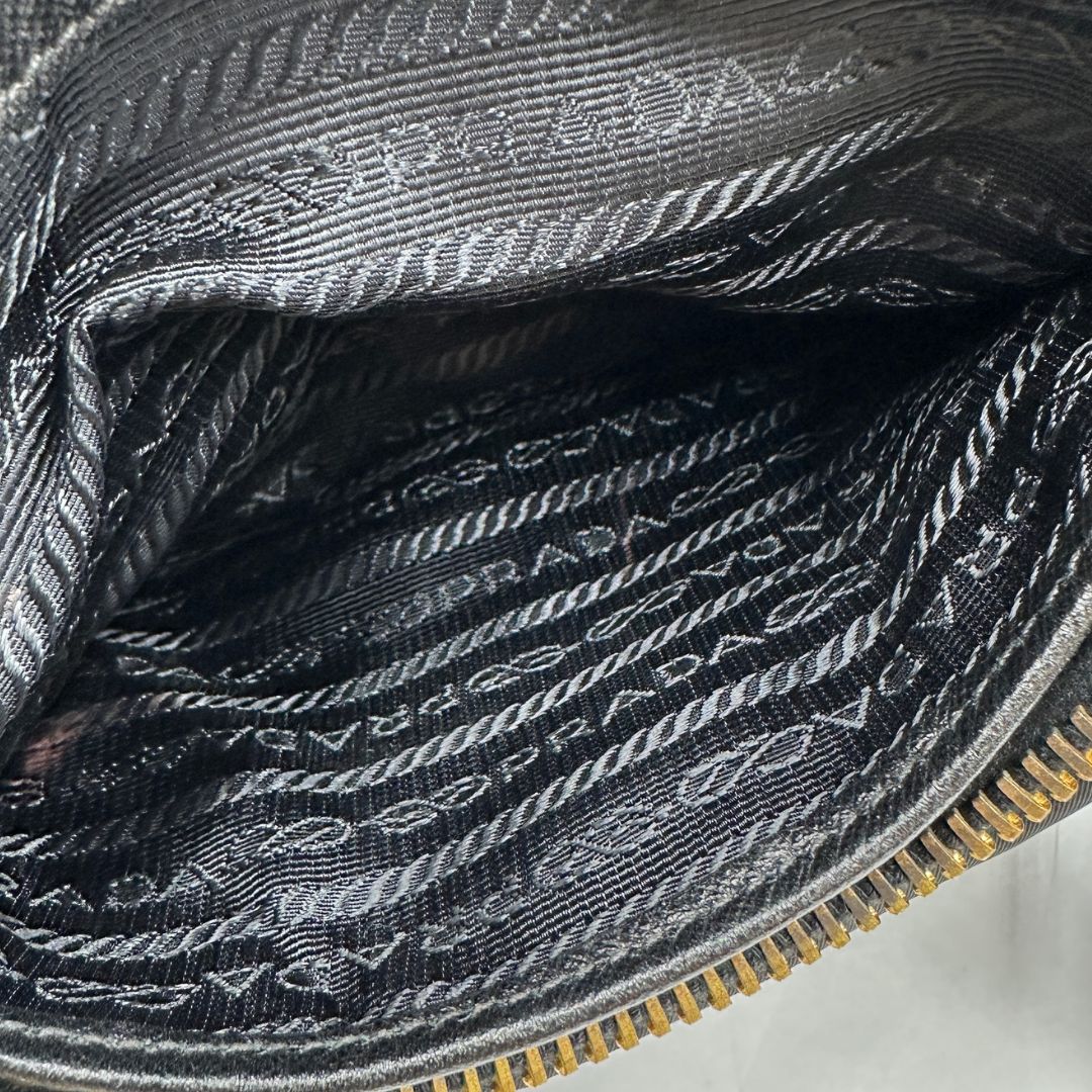 Hobo Prada nera