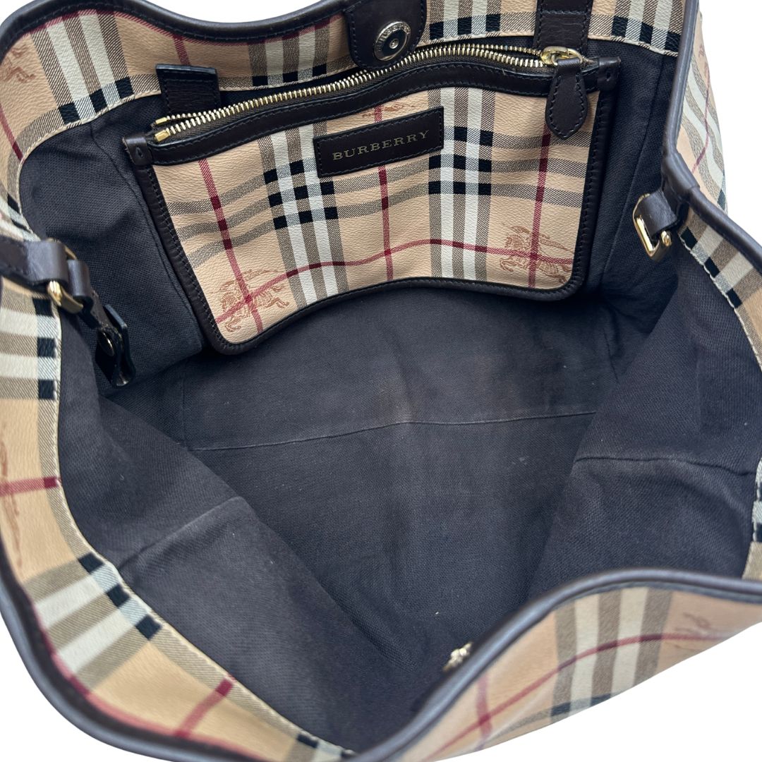 interno Shopper Burberry in canvas beige con classica trama tartan e finiture in pelle