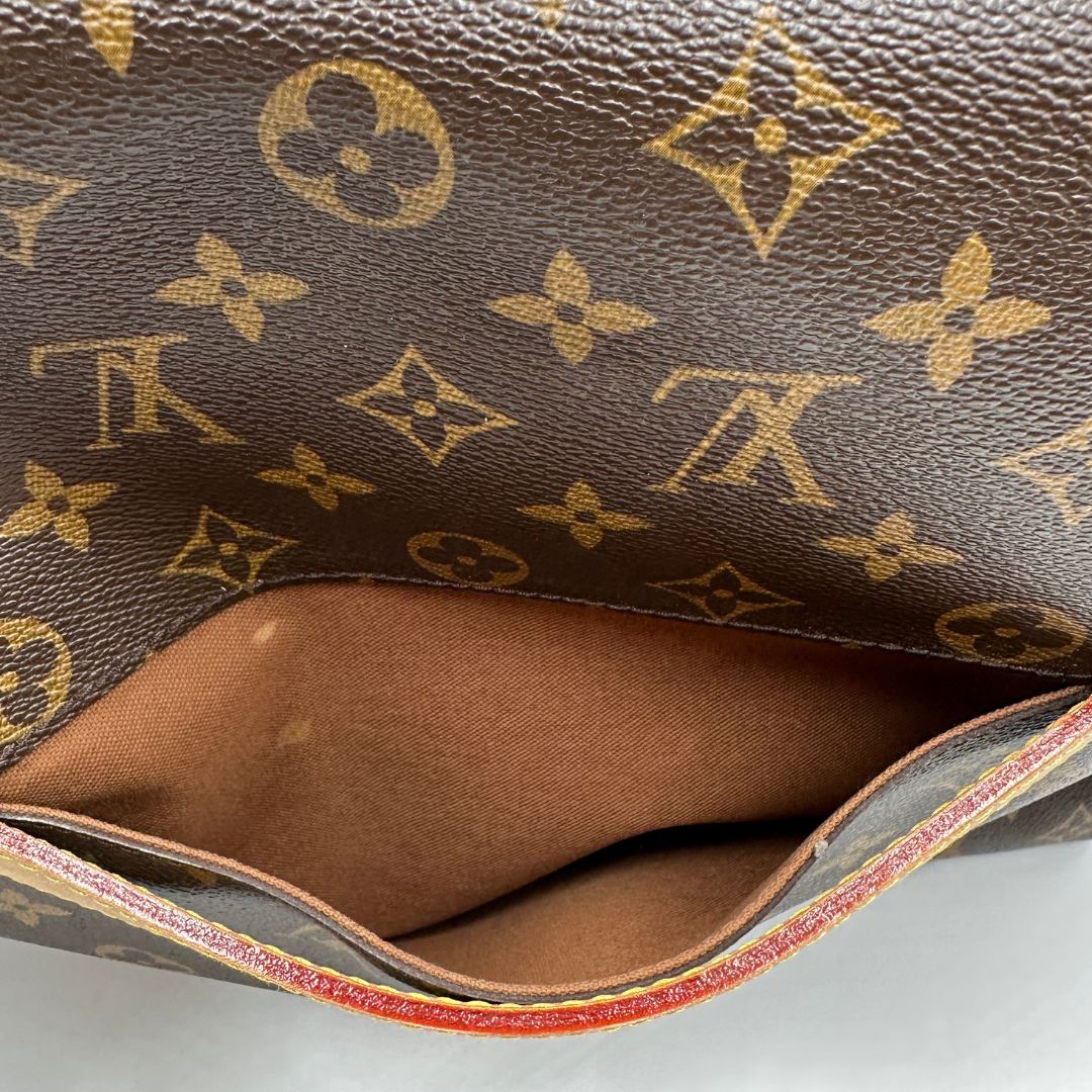 Abbesses Messenger Louis Vuitton