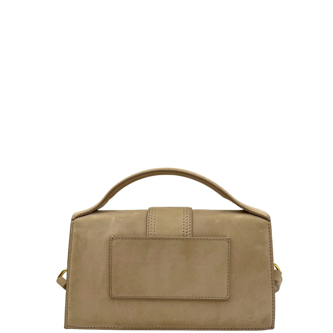 retro  Borsa Jacquemus nella versione Le Grand Bambino in pelle nabuk beige 