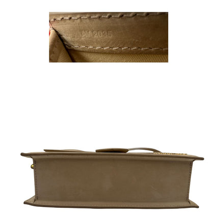 base  Borsa Jacquemus nella versione Le Grand Bambino in pelle nabuk beige 