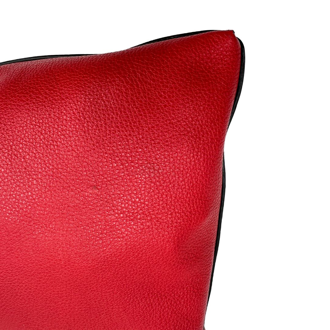  Pochette Gucci in pelle rossa logata sul front, di lusso, originale, ottime condizioni, usata