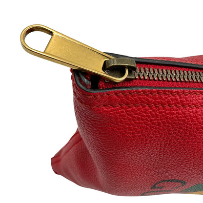 lato  Pochette Gucci in pelle rossa logata sul front, di lusso, originale, ottime condizioni, usata 