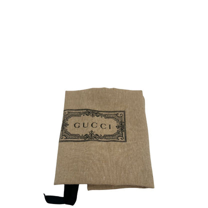 dustbag  Borsa Gucci Marmont color cammello in velluto nella misura media, con parti in pelle tono su tono e hardware dorato