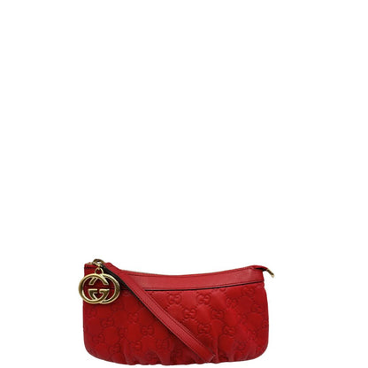 Front, Pochette Gucci in pelle rossa con trama Guccissima, da poratre a mano. Originale, usata, di lusso, in ottime condizioni.