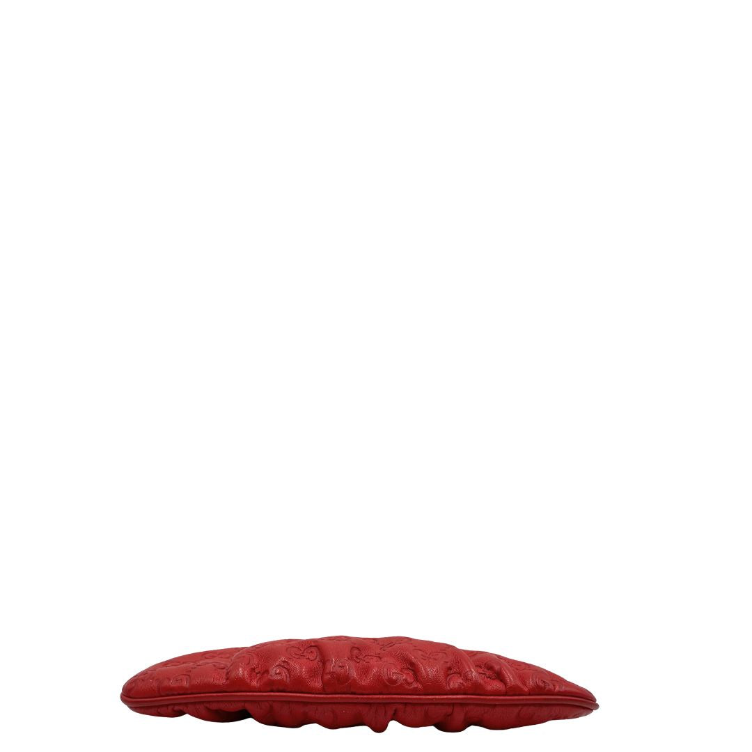  Pochette Gucci in pelle rossa con trama Guccissima, da poratre a mano. Originale, usata, di lusso, in ottime condizioni.