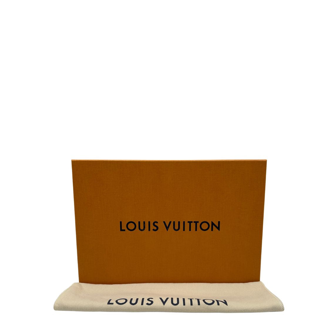Métis By The Pool Louis Vuitton