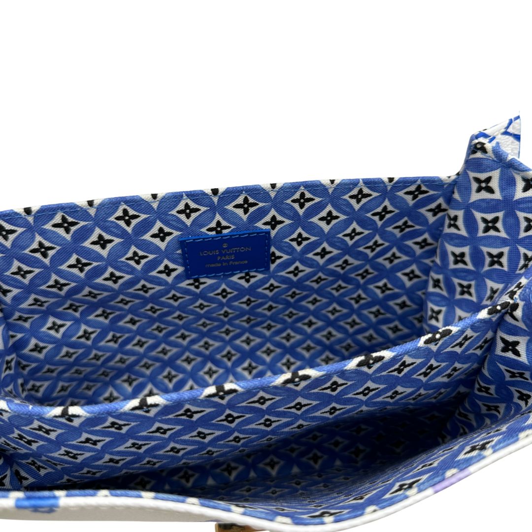 Métis By The Pool Louis Vuitton