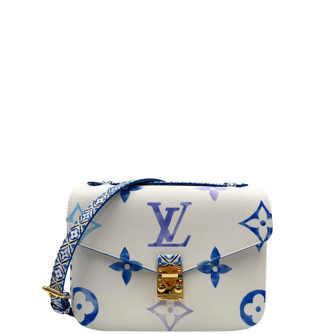 Métis By The Pool Louis Vuitton