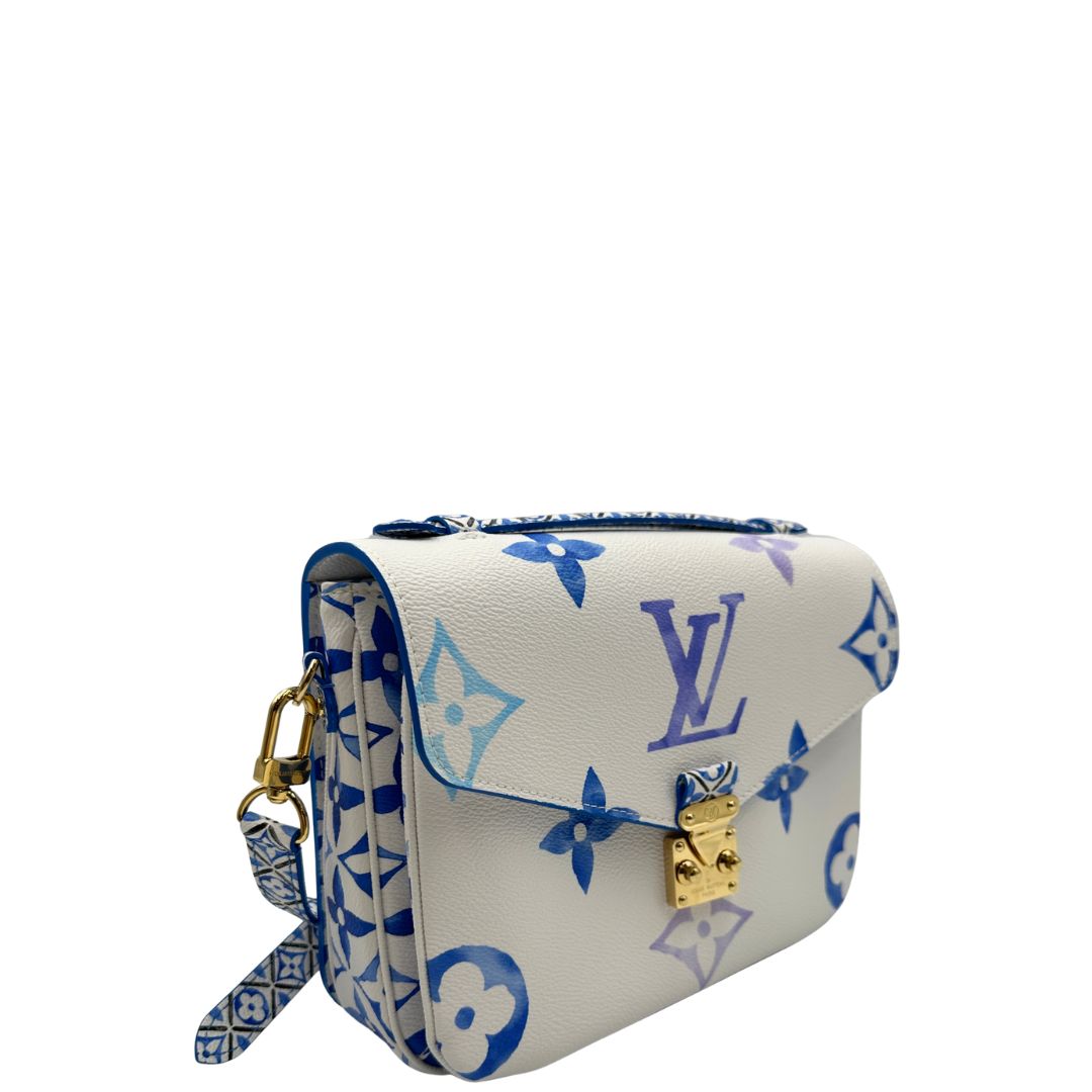 Métis By The Pool Louis Vuitton