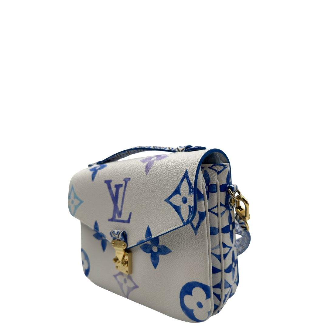 Métis By The Pool Louis Vuitton