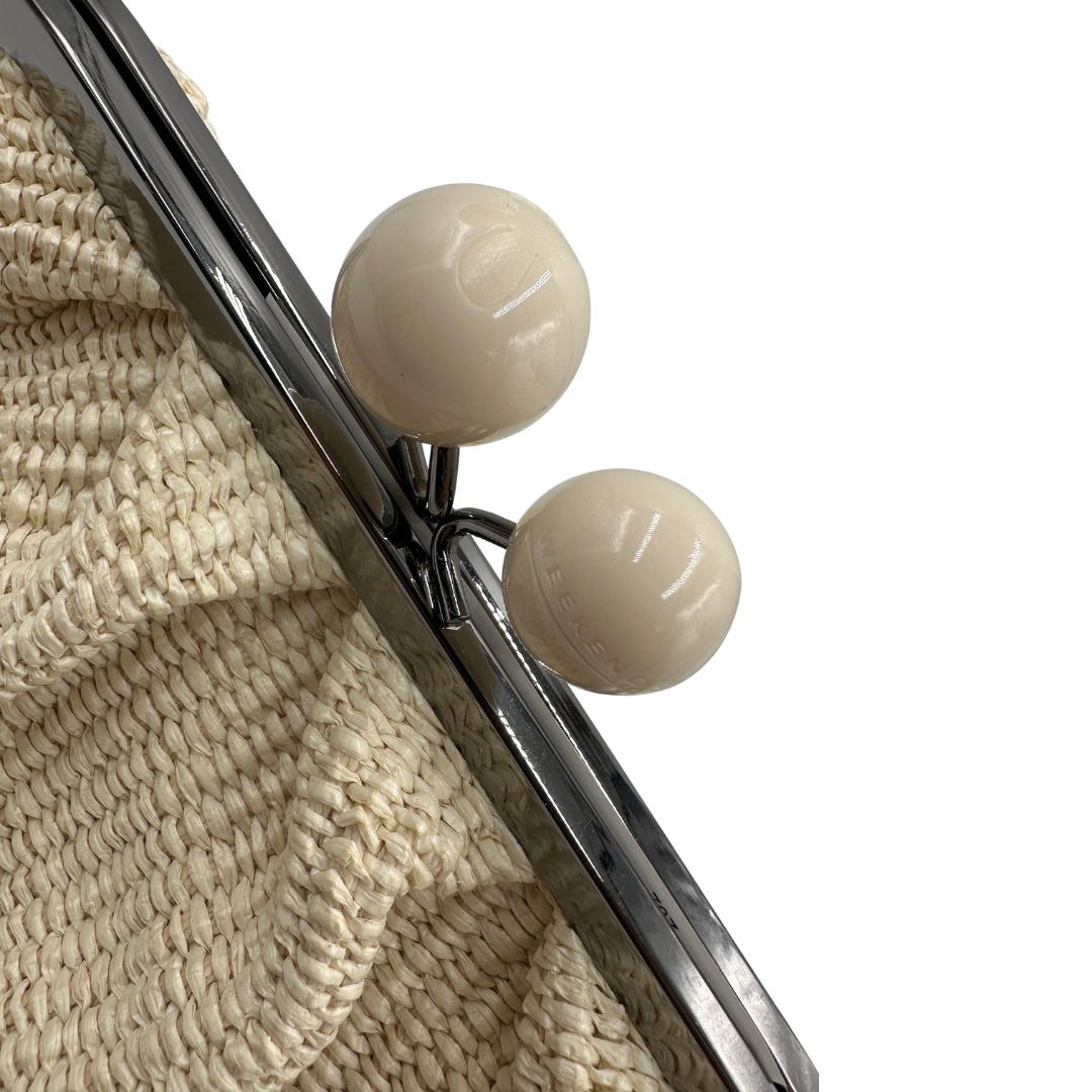 Iconico pasticcino Max Mara in tessuto effeto rafia, indossabile a spalla o a tracolla 