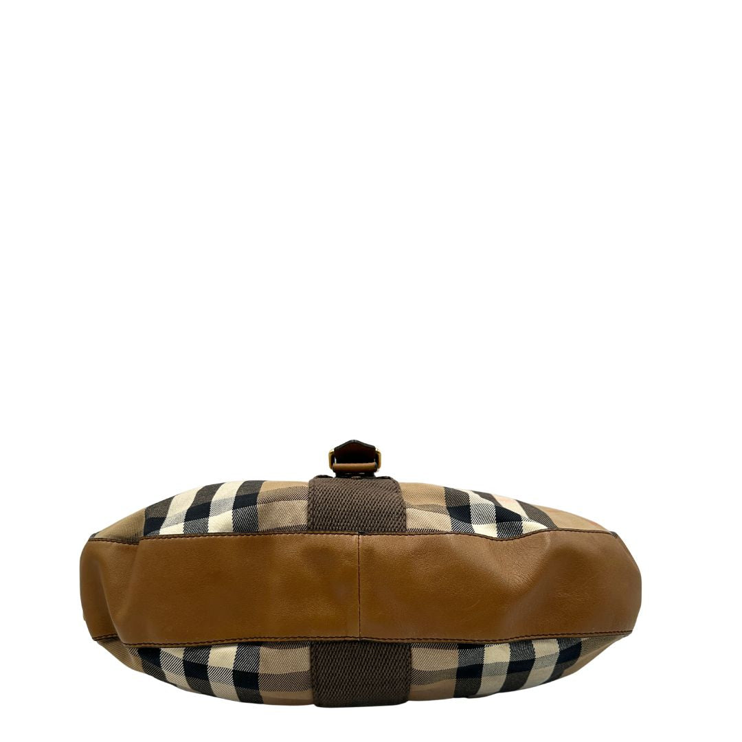 base Capiente shopper Burberry in canvas beige con classica trama tartan e finiture in pelle tono su tono, di lusso, originale, ottime condizioni, usata 