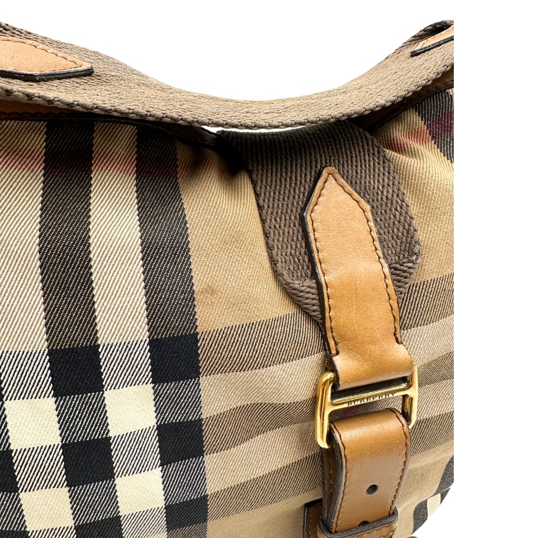 Capiente shopper Burberry in canvas beige con classica trama tartan e finiture in pelle tono su tono, di lusso, originale, ottime condizioni, usata