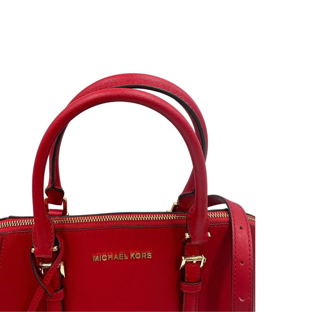 Manici, Borsa MK in pelle saffiano rossa con hardware dorato. Indossabile a mano oppure a tracolla. Originale, usata, di lusso, in ottime condizioni.