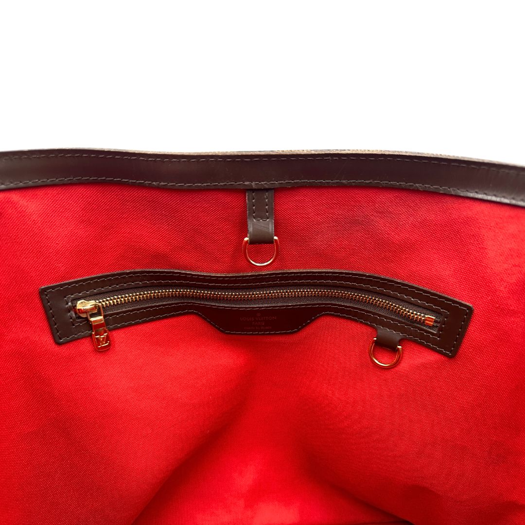 interno  Borsa LV in canvas Damier Ébène e hardware dorato, indossabile a spalla, di lusso, usata, originale