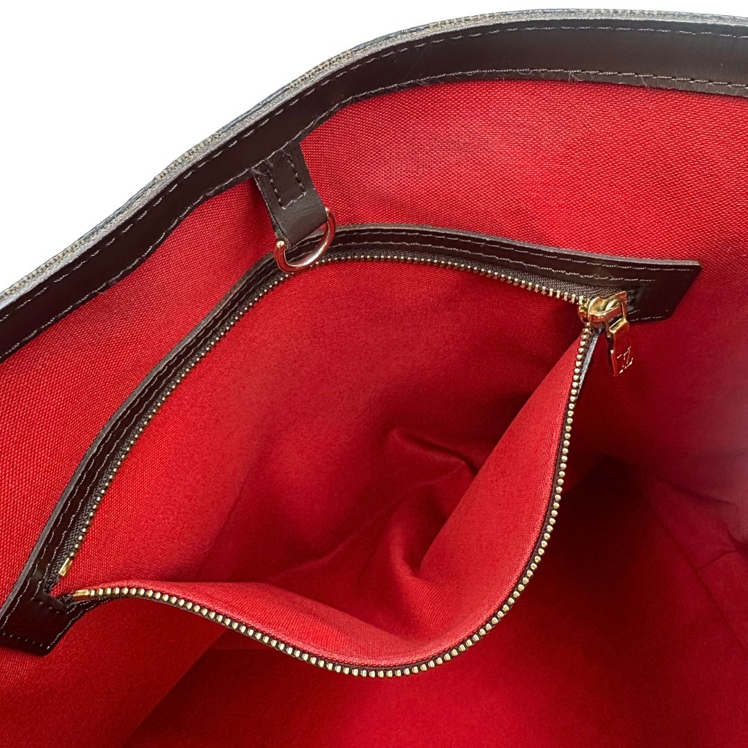 interno  Borsa LV in canvas Damier Ébène e hardware dorato, indossabile a spalla, di lusso, usata, originale