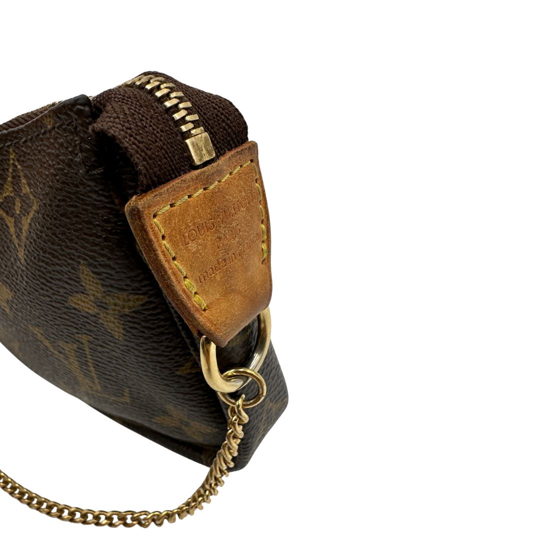 Pochette Accessoies mini Louis Vuitton