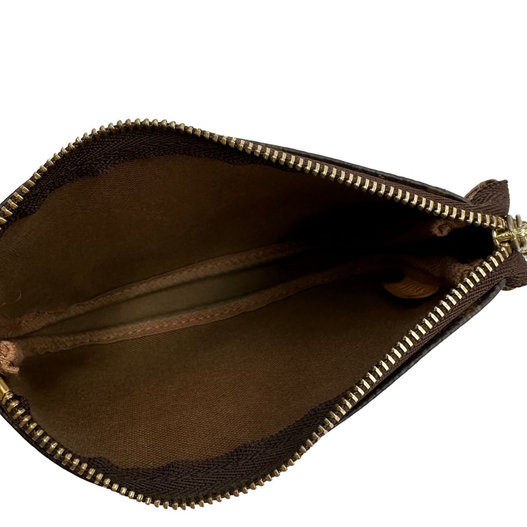 Pochette Accessoies mini Louis Vuitton