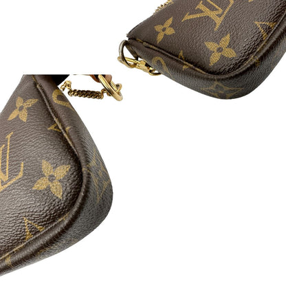 Pochette Accessoies mini Louis Vuitton
