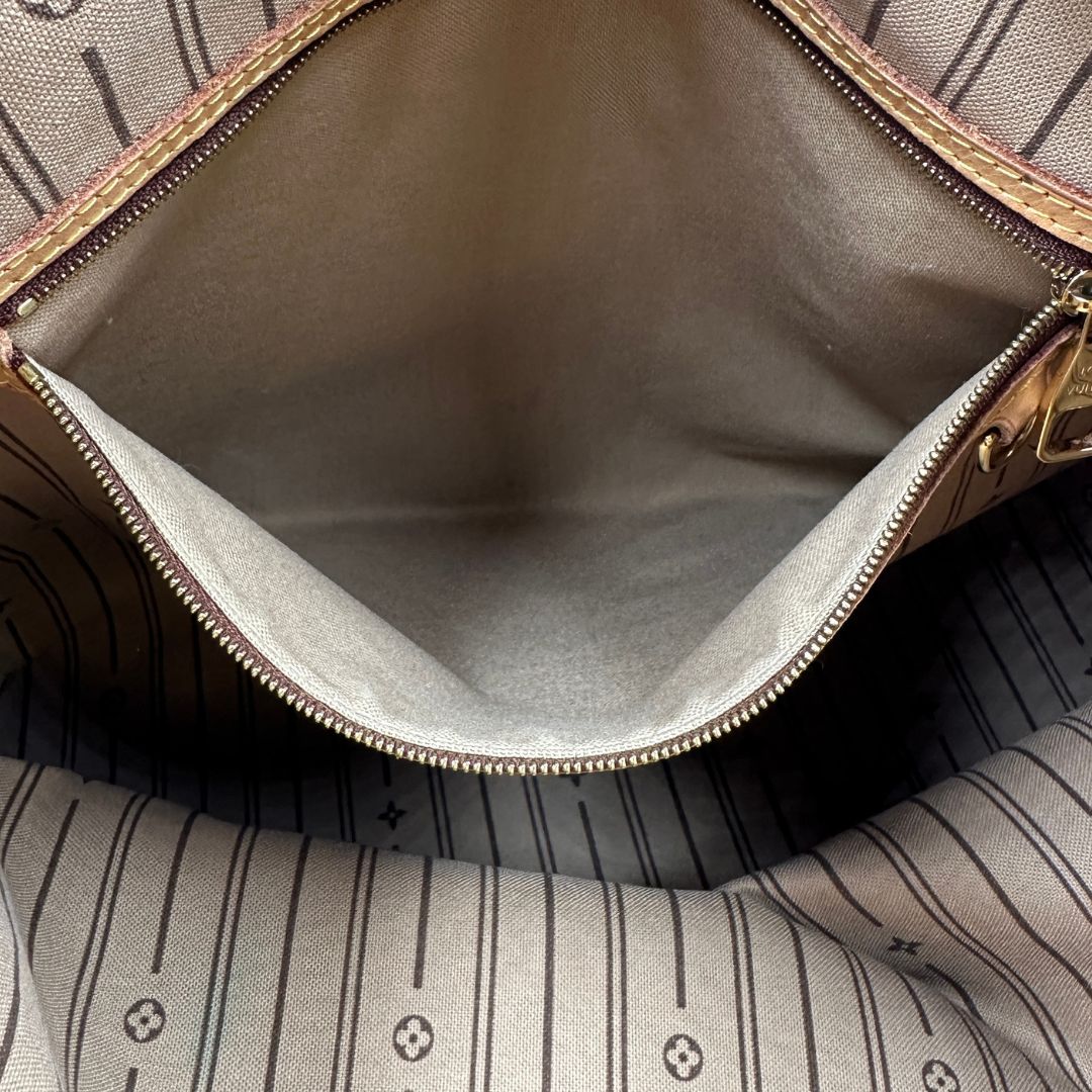 interno Borsa Louis Vuitton in canvas marrone monogram, munita di un manico singolo, di lusso, originale, ottime condizioni, usata