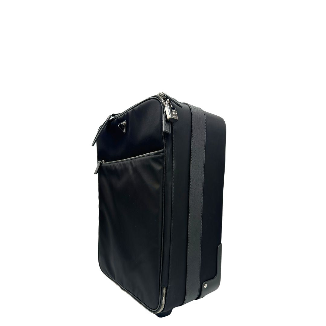 latoTrolley Prada realizzato nel caratteristico nylon nero , di lusso, originale, eccellenti condizioni, usato