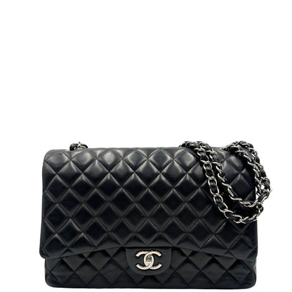 front Borsa Chanel linea Timeless, in pelle nera trapuntata con motivo matelassé, di lusso, originale, ottime condizioni, usata 