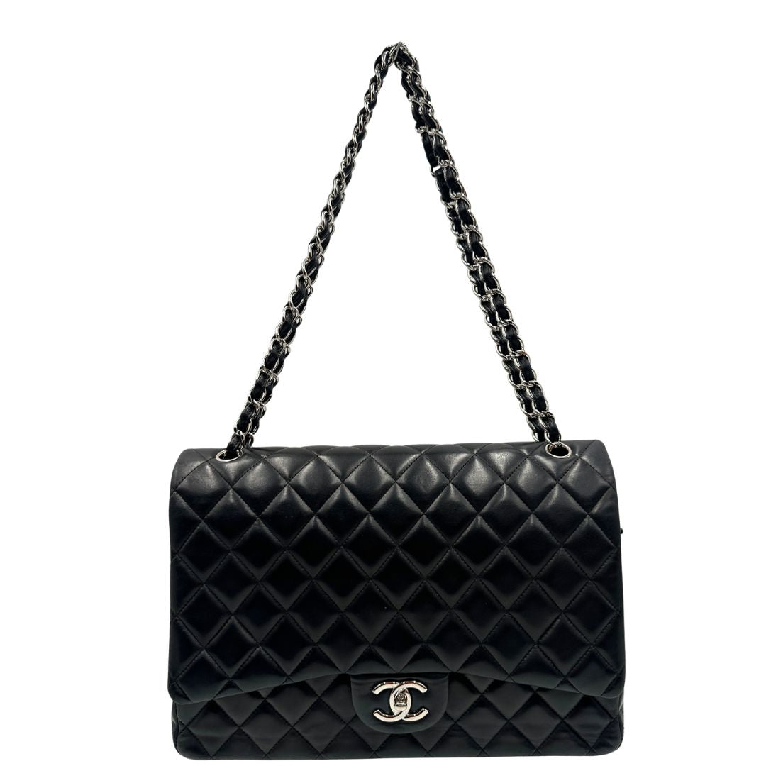 front Borsa Chanel linea Timeless, in pelle nera trapuntata con motivo matelassé, di lusso, originale, ottime condizioni, usata 