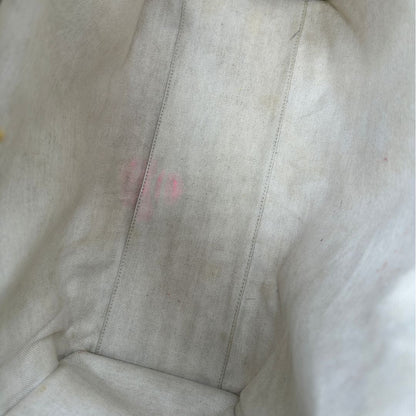 interno Borsa Gucci in tessuto beige caraterrizata dalle doppie G Jumbo, di lusso, originale, ottime condizioni, usata 